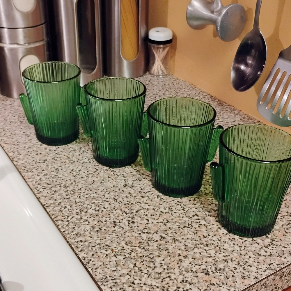Vintage Libbey Green Ribbed Cactus Glasses Set